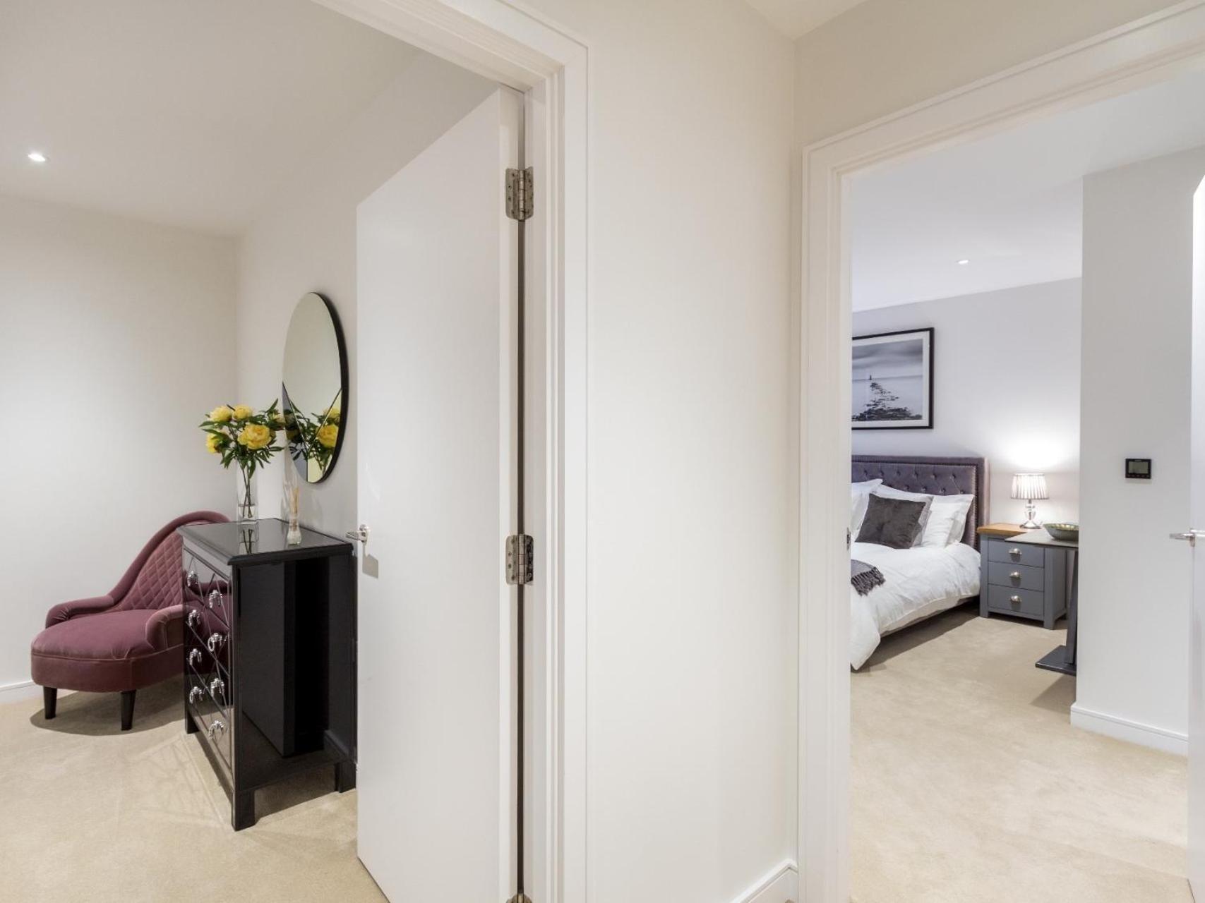 2 Bed Property Close To Heathrow Airport Hounslow Exterior foto
