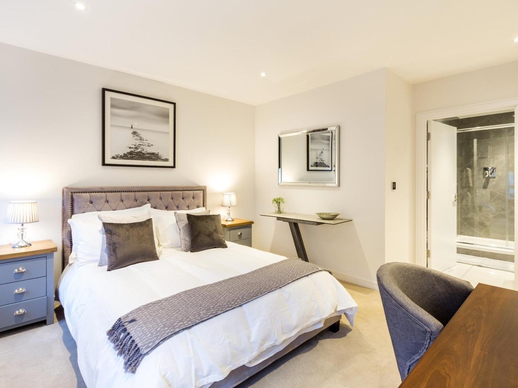 2 Bed Property Close To Heathrow Airport Hounslow Exterior foto